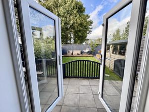 Dining Area- click for photo gallery